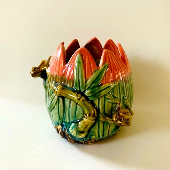 Vintage 3 D Frog On Water Lily Ceramic Planter 1950s - Picture 1 of 14